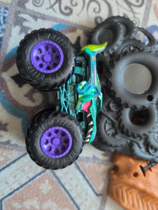 Pista Hot Wheels Monster Trucks con gorila