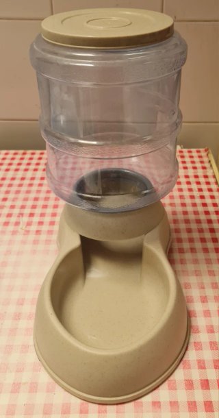 Comedero automático para perros/gatos