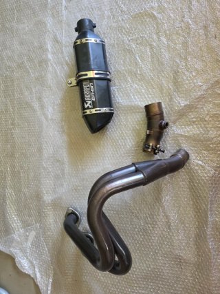Tubo de escape Akrapovič