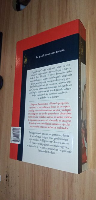 Chiquita . Premio Alfaguara de novela 2008