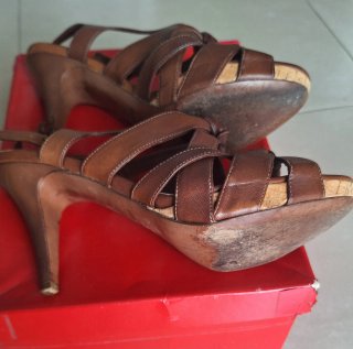 Miu Miu 38.5 Made in Italy Marrón