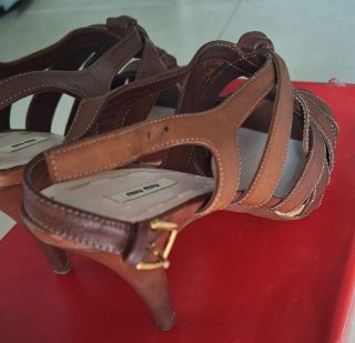 Miu Miu 38.5 Made in Italy Marrón