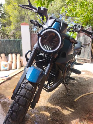 Moto Zontes 125 G1 Naked Azul/Negra