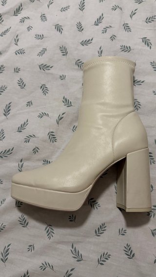 Botines Stradivarius Beige Talla 39