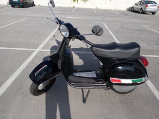 Vespa 200 iris negra 1988
