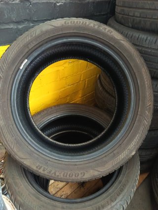 Neumático Goodyear 225/50R17 98W