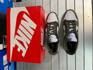 Nike Dunk Low Medium Olive 37.5