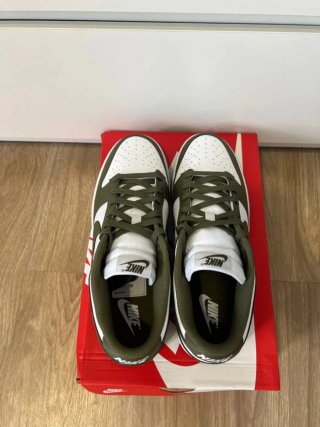 Nike Dunk Low Verde Oliva Talla 37.5