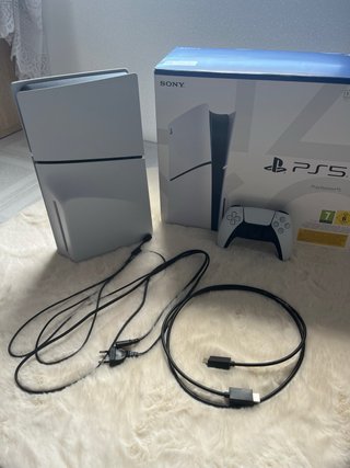 PS5 Slim 1TB + Mando + Factura (garantía feb 2029)