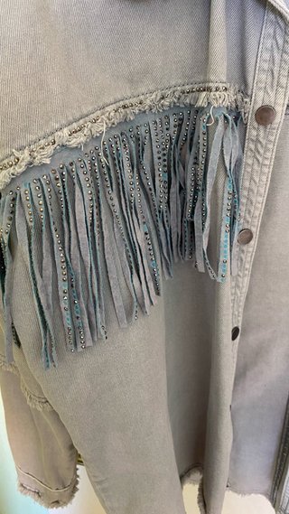 Chaqueta vaquera Zara flecos Talla M