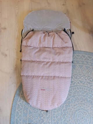 Carrito de bebé gris y rosa MAST M3/M4 Bassinet