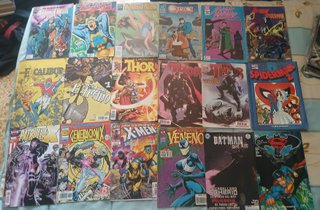 Lote variado de 60 comics.
