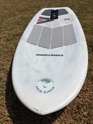 Prancha Armstrong Prone e Wing Foil 39L 4’10”