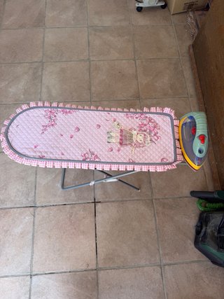 Plancha y tabla de planchar plegable
