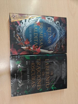 Saga de dos libros de Un reino de promesas maldita