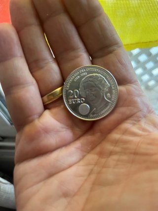 Monedas de plata coleccionables. D 2000,12,20 y 2