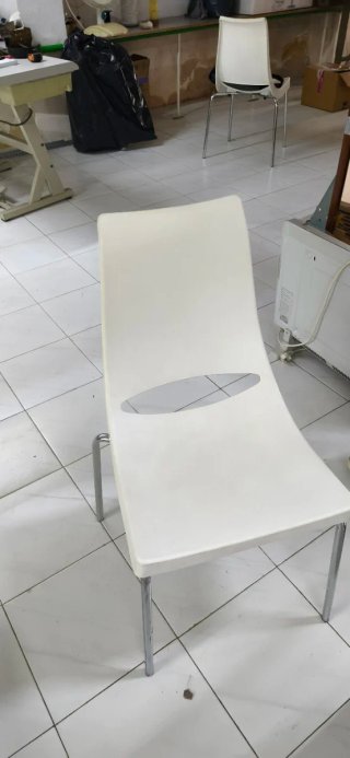 2 Sillas Modernas Blancas