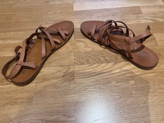 Sandalias ZARA Mujer Marrones Talla 37