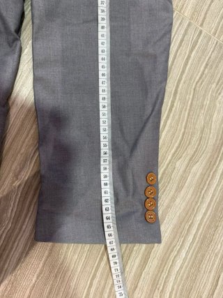 Traje gris nuevo