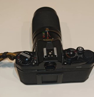 Nikon FE2 + Objetivo Vivitar 35-105mm
