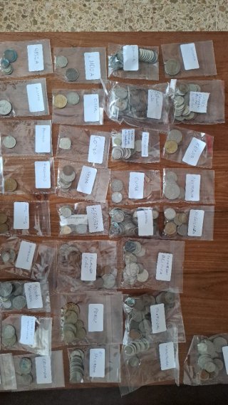 Lotes de monedas de diferentes países
