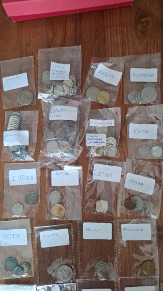 Lotes de monedas de diferentes países