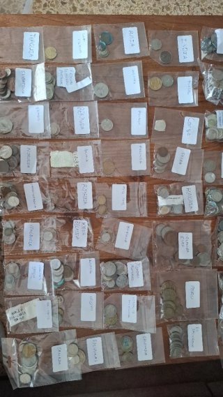 Lotes de monedas de diferentes países