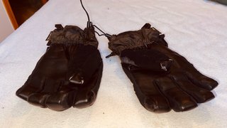 Chaqueta de nieve y guantes Burton