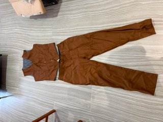 Traje de 3 piezas marrón nuevo