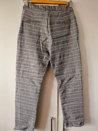 Pantalones Stradivarius cuadros talla 38