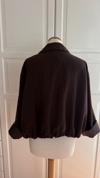 Chaqueta corta marrón