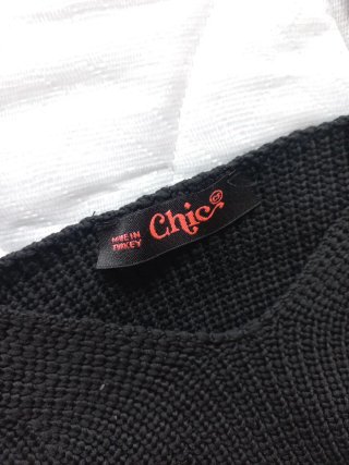 Top corto negro con flecos Talla S