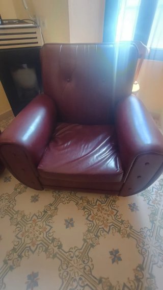 Conjunto sofá y sillones de piel