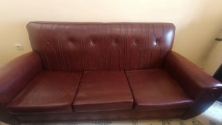 Conjunto sofá y sillones de piel