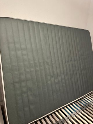 Colchón Viscoelástico 135x190 y cama Ikea 140x200