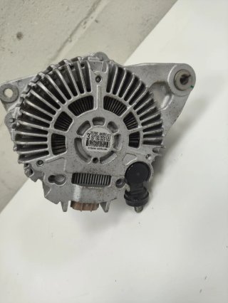 Alternador Subaru Forester 2.0 TDI de 2016.