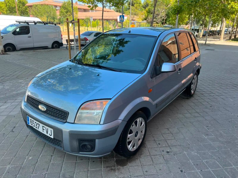Ford Fusion 2007 - foto 1