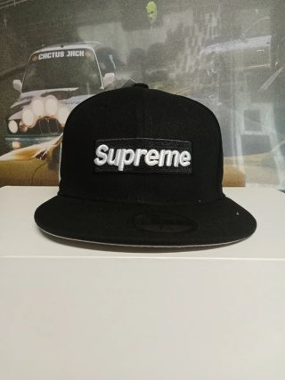 Gorra Supreme New Era 59Fifty Negra Talla 7.1/4