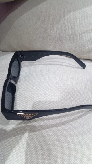 Gafas de sol negras