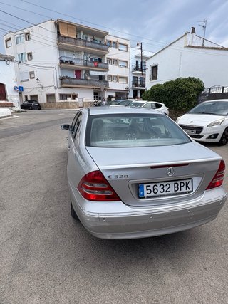 Mercedes-Benz C320 2002