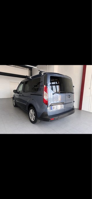 Ford Transit Connect 1.5 TDCi 120 CV · 5 plazas