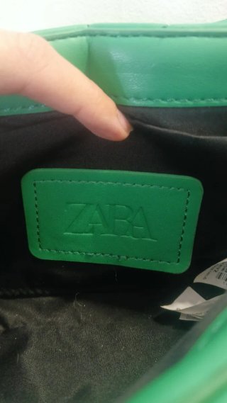 Borsa Zara trapuntata con catena oro