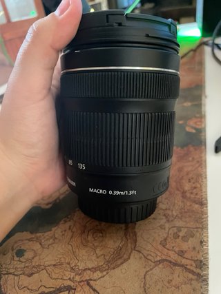 Canon EF-S 18-135mm f/3.5-5.6 IS STM