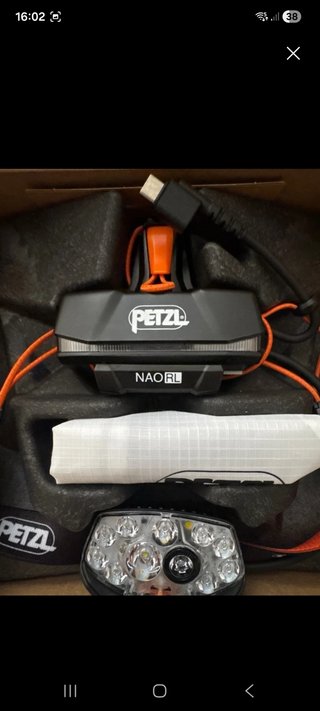 Petzl NAO RL 1500 Lúmenes Linterna Frontal