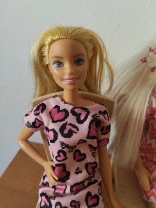 Set di Barbie anni '90 con tavolo da picnic e accessori