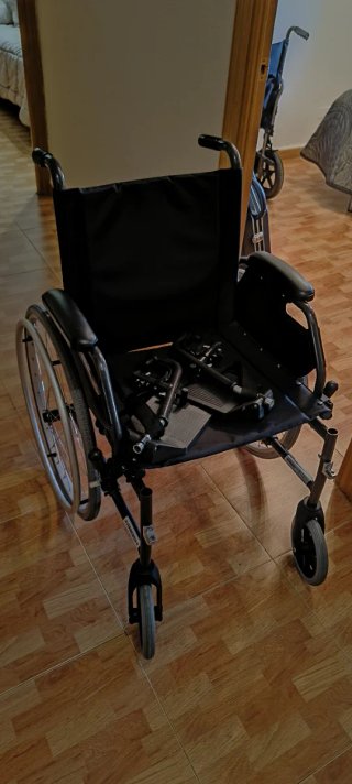 Silla de ruedas autopropulsable Vermeiren plegable