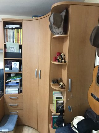 Mueble cama, armario, estanterías y escritorio