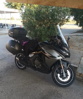 CFMOTO 650GT Negra