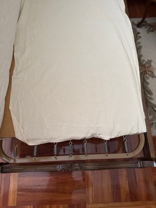Cama 90 cm Madera y Rattan. Colchón incluido.