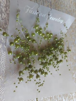 Collares y pendientes perlas verdes y rosas